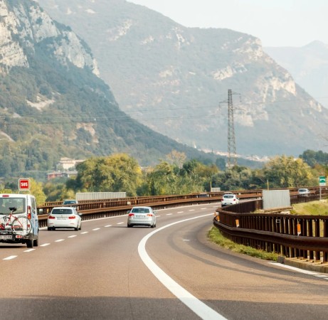 Potovanje z avtomobilom iz Italije na Hrvaško: Pot, trajekti in informacije o vizumih