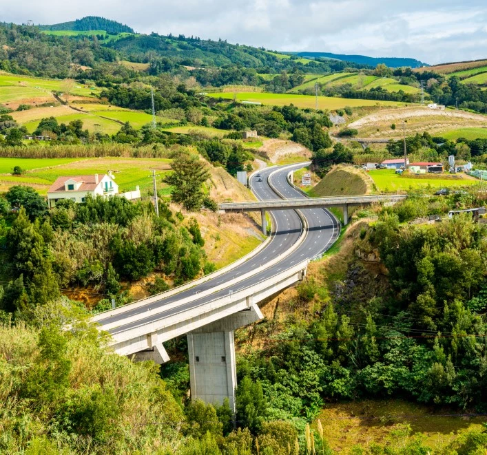 Cameras beside and above the Croatian motorways will scan license plates, making it a fully contactless system.